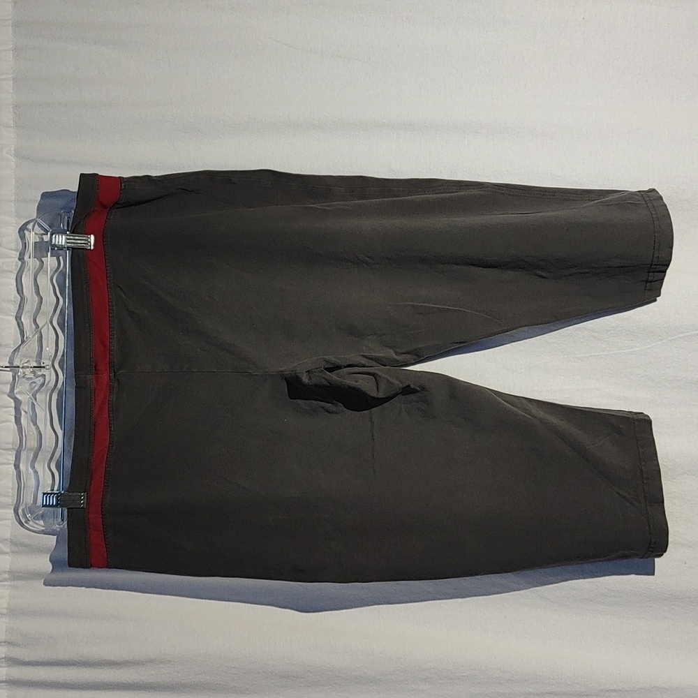 NCAA Razorback Capri Pant - Picture 2 of 6